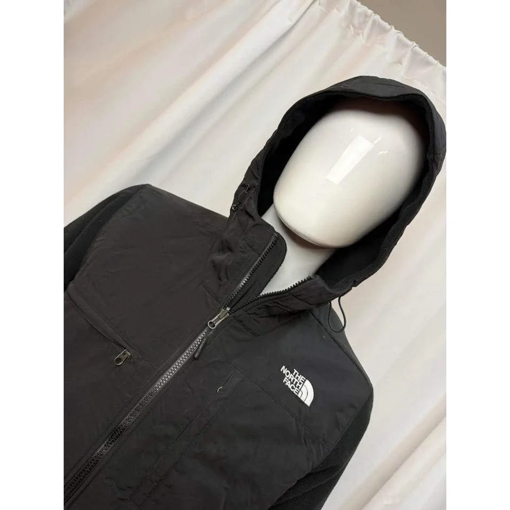 The North Face Denali 2 Hoodie Mens Medium TNF Black Fleece Full Zip Jacket NEW